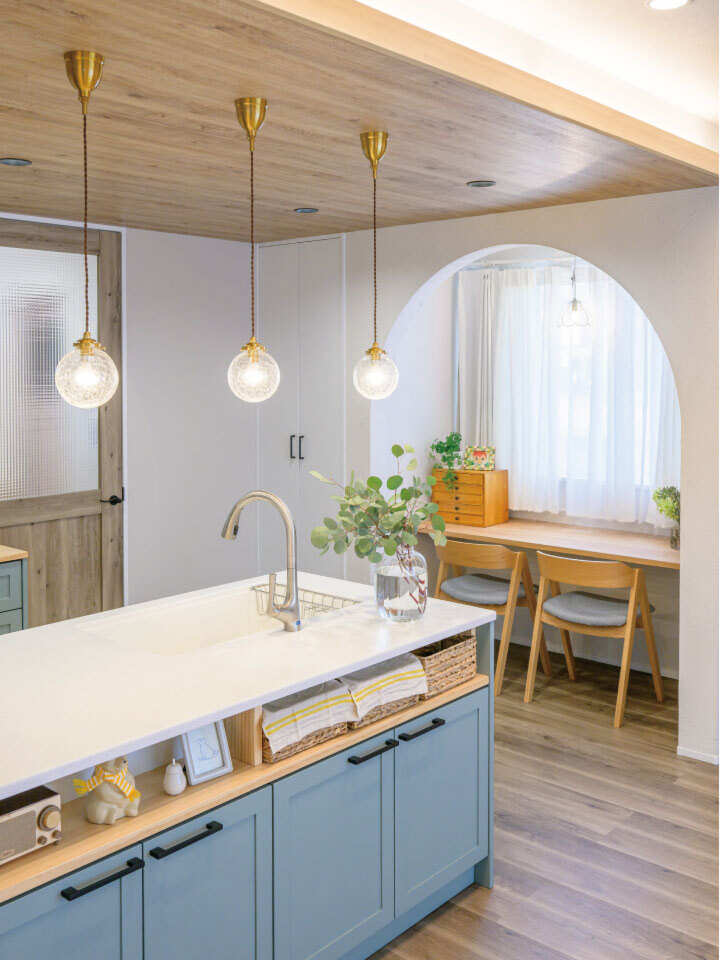 ハウスサポート｜アイリーフラボが施工したアーチ垂れ壁がかわいいおこもり空間兼スタディコーナーのあるお家の写真です。【北欧ナチュラル｜アイリーフラボ｜京都】