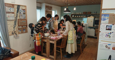 ナチュラルな家　かわいいお家　京都　離乳食パン