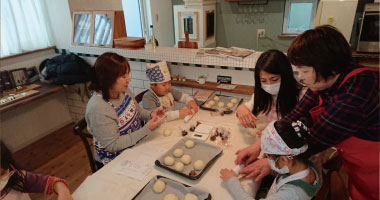 ナチュラルな家　かわいいお家　京都　親子パン