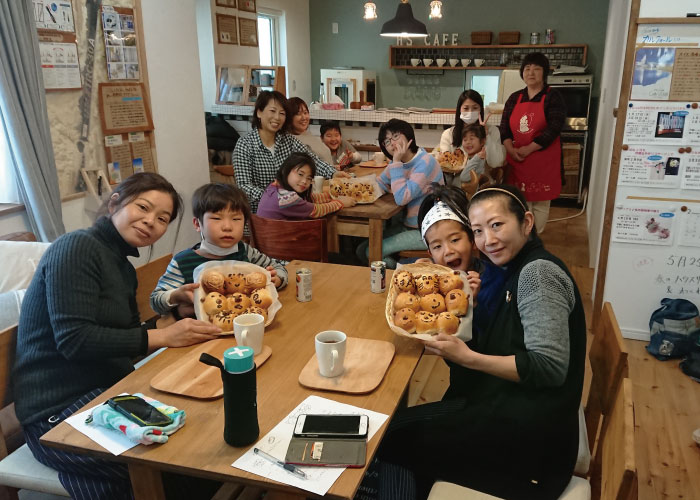 ナチュラルな家　かわいいお家　京都　親子パン