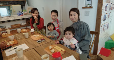 ナチュラルな家　かわいいお家　京都　離乳食パン