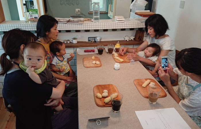 ナチュラルな家　かわいいお家　京都　離乳食パン