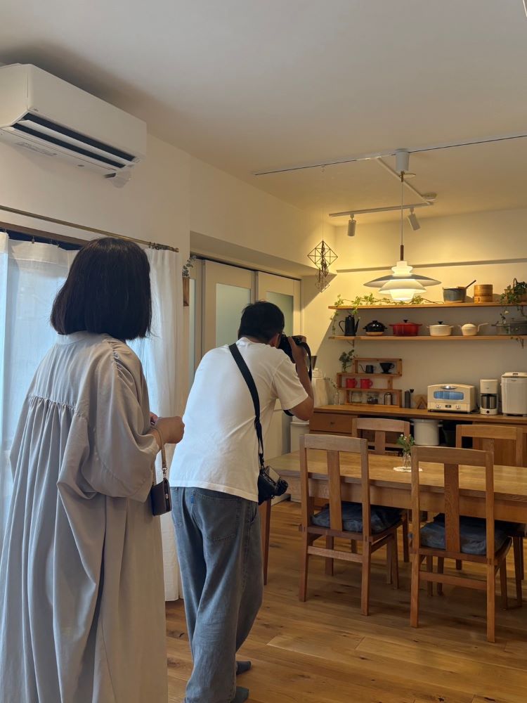 ｱｲﾘｰﾌﾗﾎﾞ 施主様宅お家撮影会 ﾘﾋﾞﾝｸﾞでお施主様と和やかに