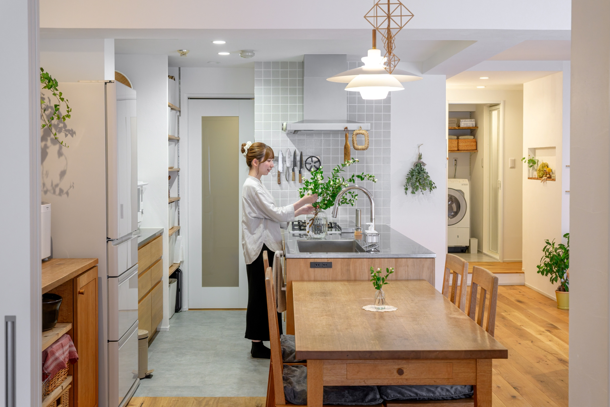 北欧ナチュラルなマンションリノベーションキッチンの写真です。