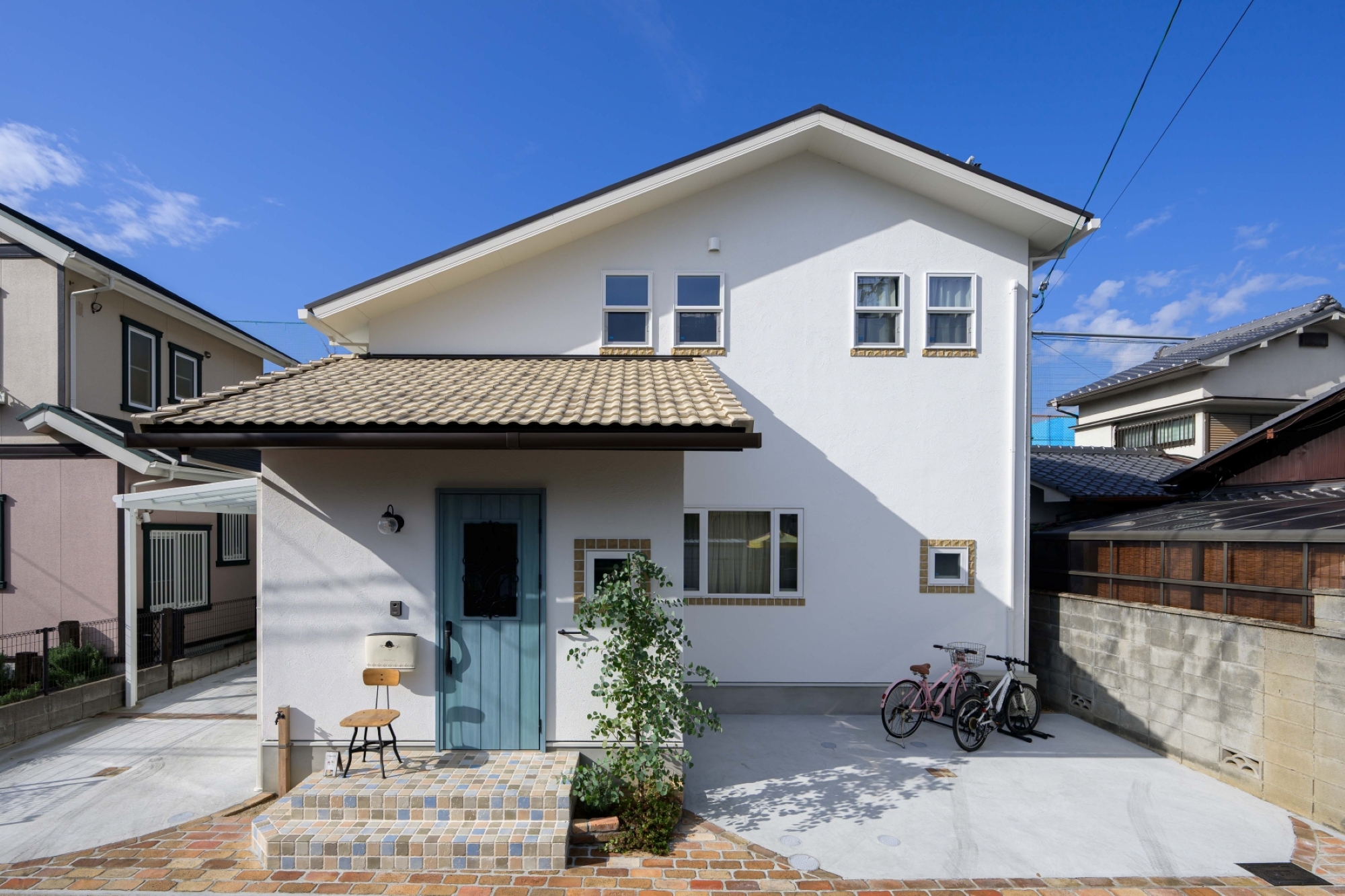 ハウスサポート｜アイリーフラボが手掛けた淡色カラフルな北欧ナチュラルの外観の写真です。